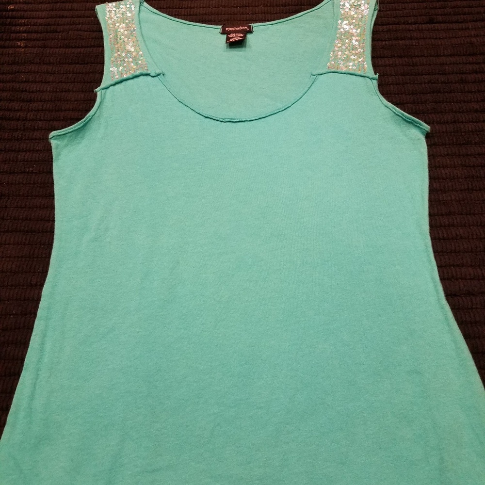 Sleeveless top